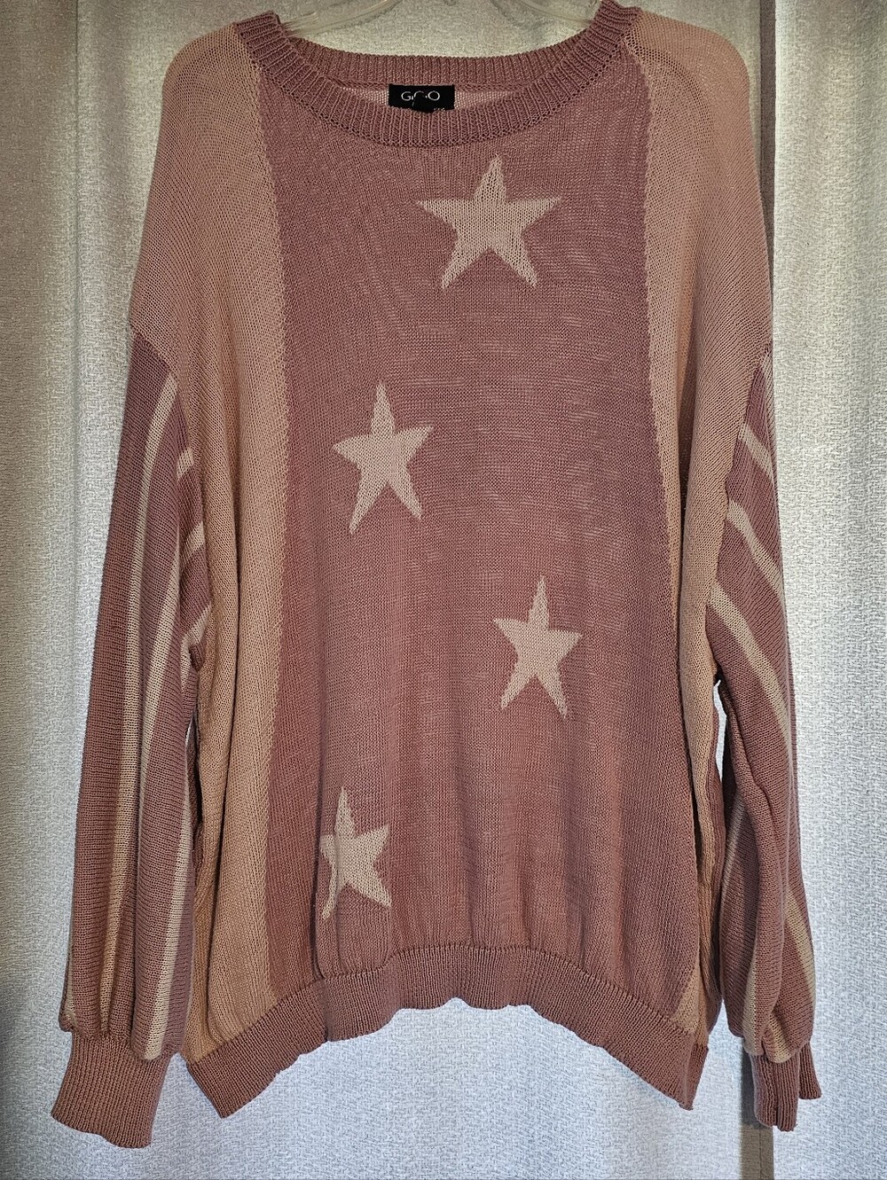 Gigio Relaxed Star-Pattern Crewneck Sweater in Dusty Pink